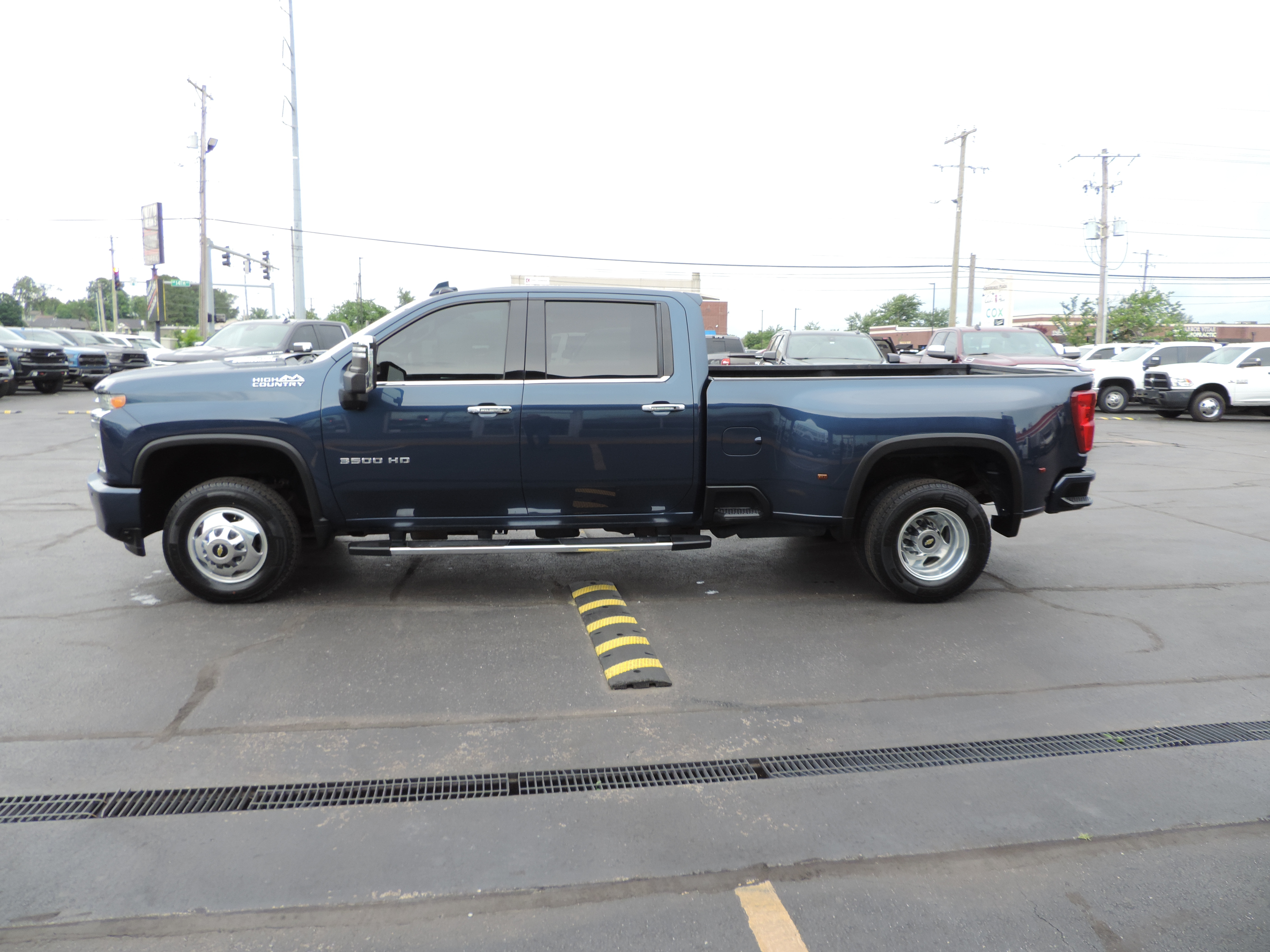 chevrolet silverado 3500hd 2021 1GC4YVEYXMF114726 image chevrolet silverado 3500hd 2021 1GC4YVEYXMF114726 image